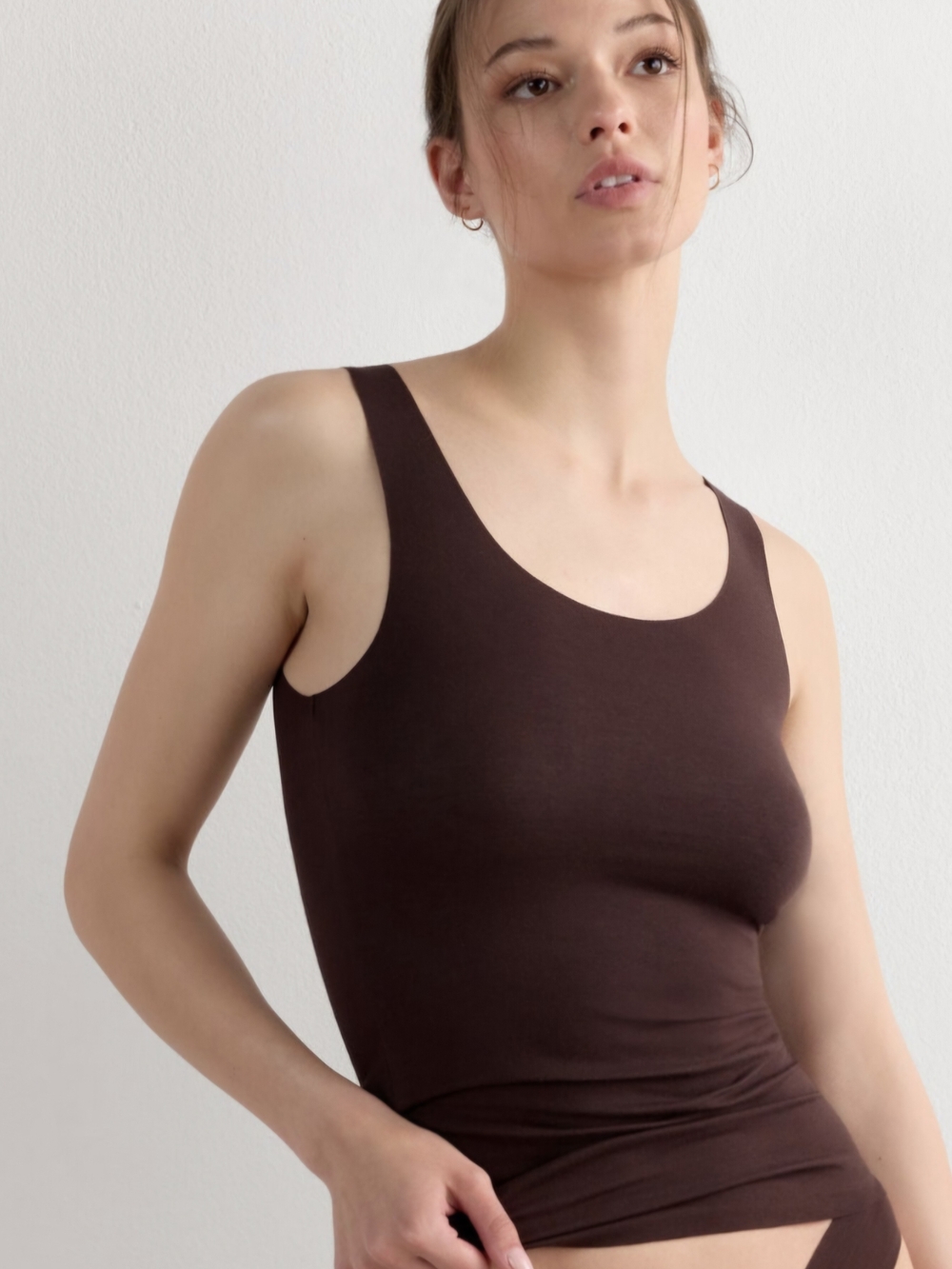 RARE-Raw Edge Round Neck "intimissimi" Mocha  Tank Top *SMALL*